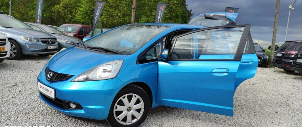 Honda Jazz cena 20900 przebieg: 123854, rok produkcji 2010 z Lubniewice małe 379